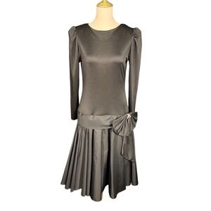 After Dark Vintage 80s Black Drop Waist Pleated Bow Cocktail Dress Size 6 glam